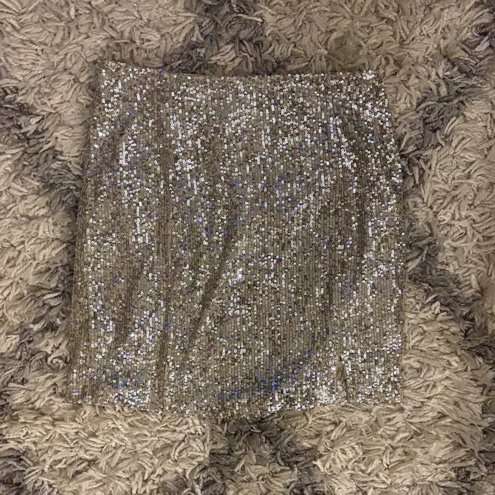 Love on a Hanger Glittering Silver Mini Skirt- Juniors size 9